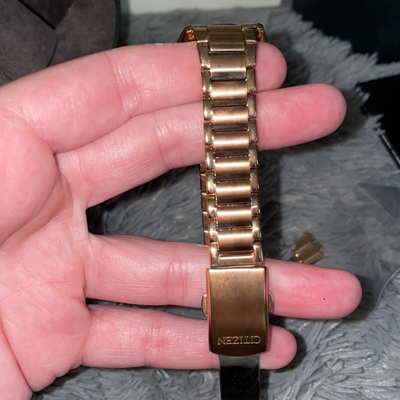 Authentic Citizen Eco Drive Watch Rose Gold - Picture 6 of 12